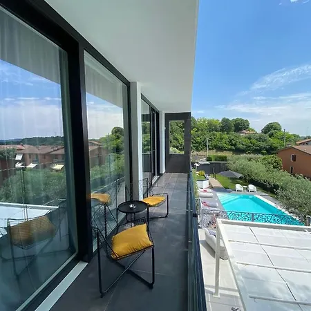 Extra Urbano - Di Garda - Adults Only Apartment