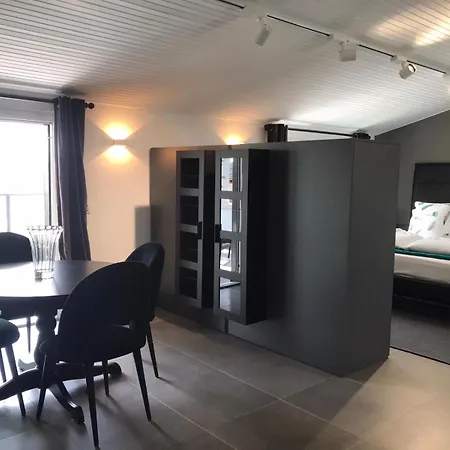 Extra Urbano - Di Garda - Adults Only Apartment Ponti sul Mincio