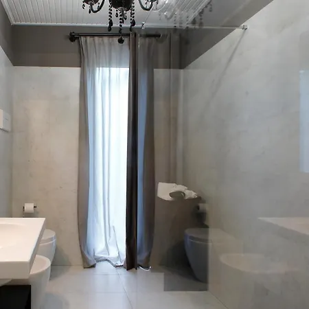 Extra Urbano - Di Garda - Adults Only Apartment
