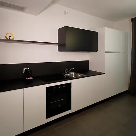 Extra Urbano - Di Garda - Adults Only *