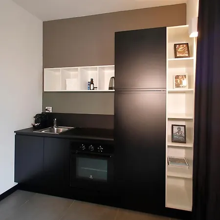 Extra Urbano - Di Garda - Adults Only *