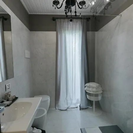 Extra Urbano - Di Garda - Adults Only Apartment